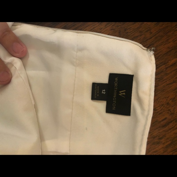 White business skirt - Picture 2 of 2